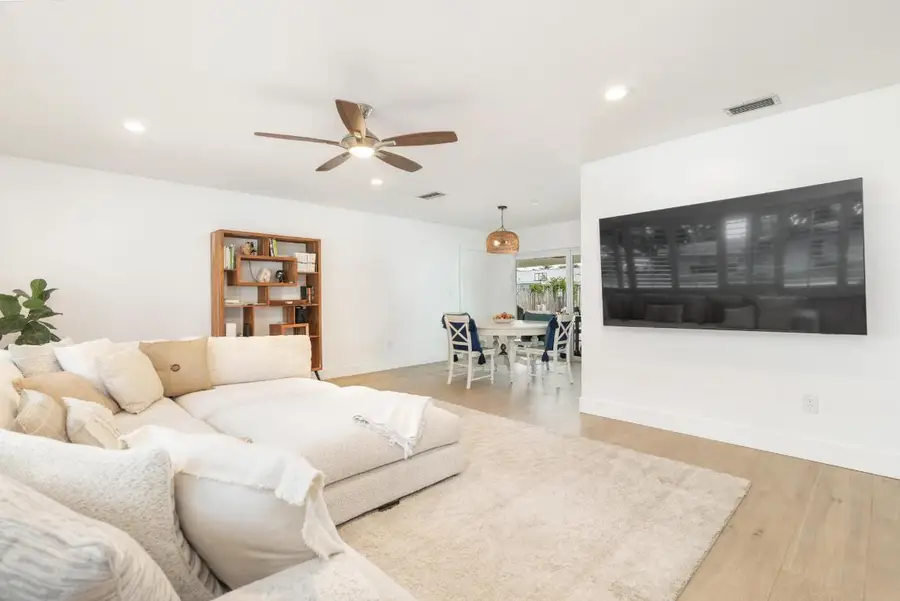 4244 Hyacinth Circle N, Palm Beach Gardens, FL 33410 - #2