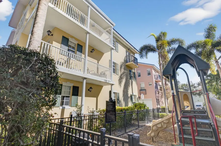 1037 W Heritage Club Circle, Delray Beach, FL 33483 - #2