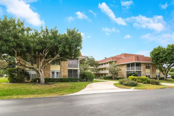 5510 Tamberlane Circle #143, Palm Beach Gardens, FL 33418