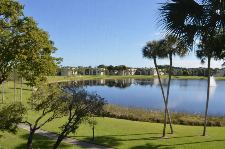 5220 Las Verdes Circle #312, Delray Beach, FL 33484 - #2