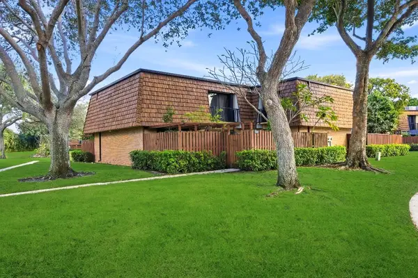 3022 30th Lane, Greenacres, FL 33463