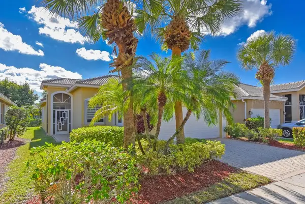 9740 Egret Chase Lane, West Palm Beach, FL 33411