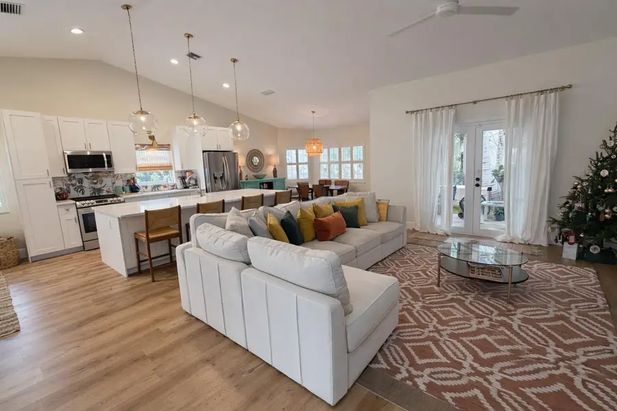 236 SE 9th Street, Dania Beach, FL 33004 - #3