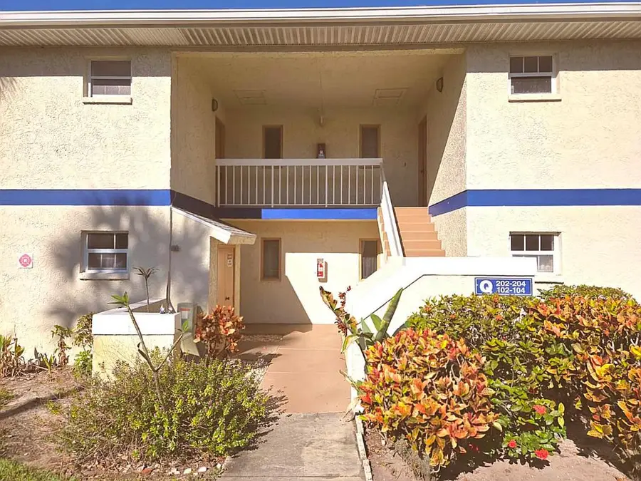 1524 SE Royal Green Circle #Q-202, Port Saint Lucie, FL 34952 - #2