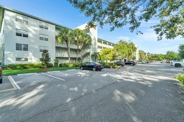 2505 Antigua Terrace #E3, Coconut Creek, FL 33066