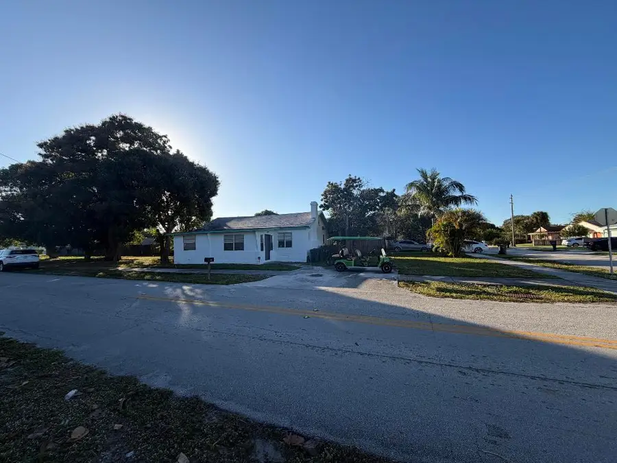520 NW 3rd Street, Delray Beach, FL 33444 - #2