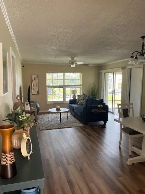 5500 Tamberlane Circle #305, Palm Beach Gardens, FL 33418 - #3