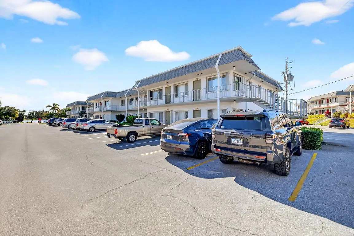 3160 Lake Osborne Drive #109, Lake Worth Beach, FL 33461 - #1