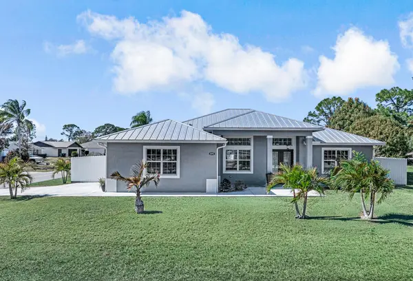 2092 SW Airoso Boulevard, Port St Lucie, FL 34984