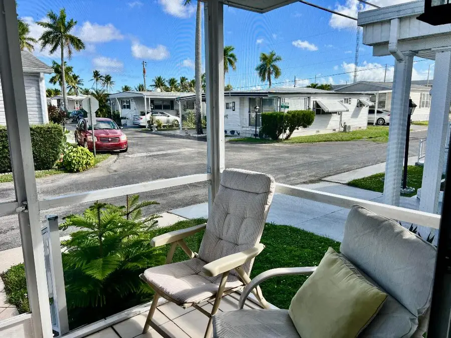 1552 S 33rd Road, Hollywood, FL 33021 - #2