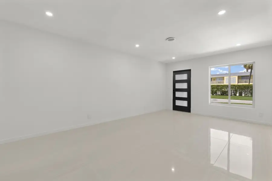 1750 NE 49th Street, Fort Lauderdale, FL 33334 - #3