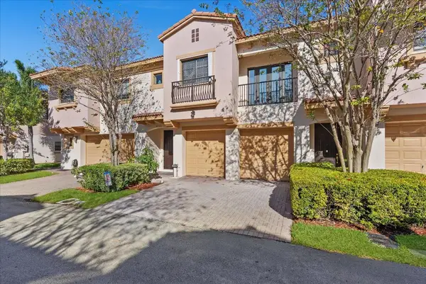 4735 Preserve Street, Pompano Beach, FL 33073