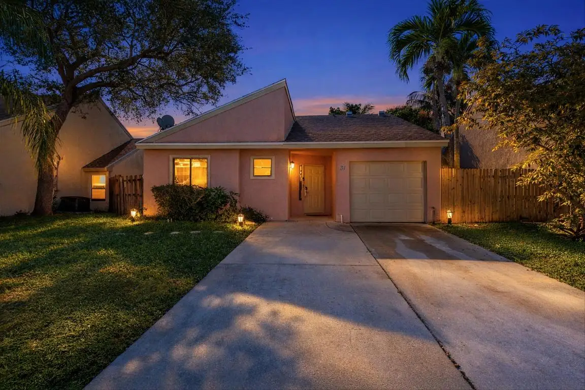 31 Peachtree Place, Boynton Beach, FL 33436 - #1