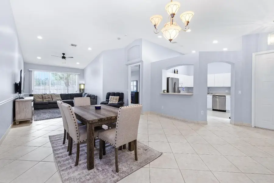 2131 Man Of War, West Palm Beach, FL 33411 - #3