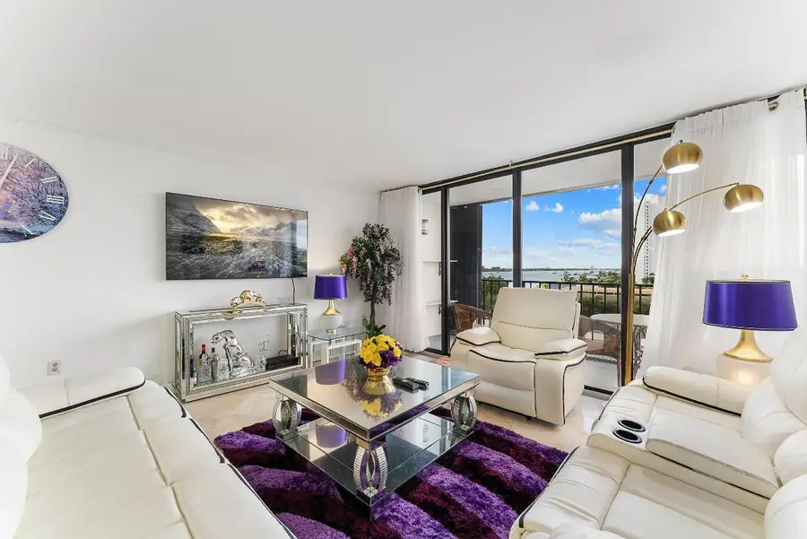 5600 N Flagler Drive #605, West Palm Beach, FL 33407 - #2