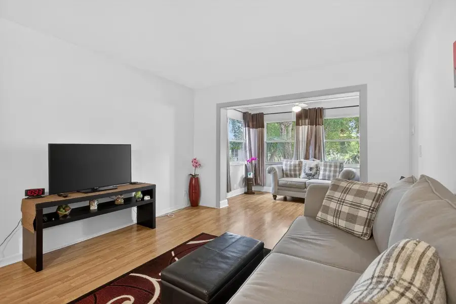 3150 Holiday Springs Boulevard #302, Margate, FL 33063 - #3