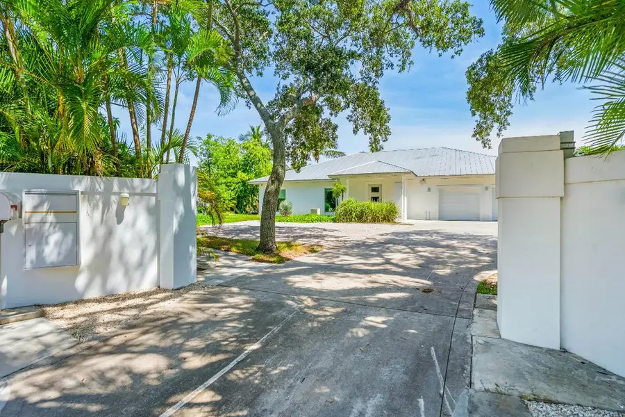 649 E Causeway Boulevard, Vero Beach, FL 32963 - #3