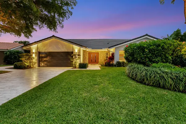 4911 Pineview Circle, Delray Beach, FL 33445