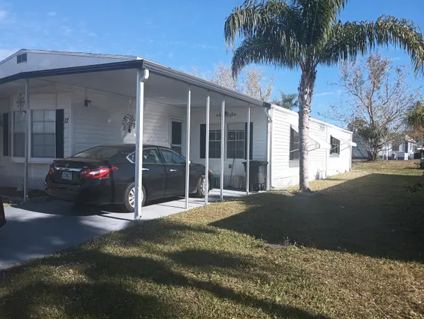 12 Universidad Lane, Port St Lucie, FL 34952