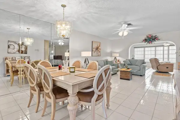 5800 Fernley Drive W #18, West Palm Beach, FL 33415