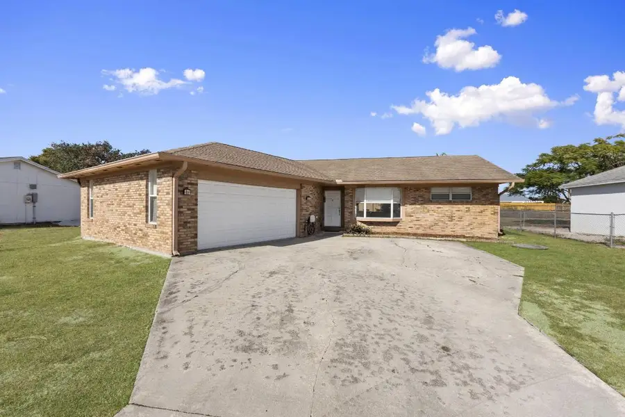 449 SE Oakridge Drive, Port Saint Lucie, FL 34984 - #2