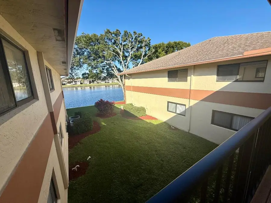 15401 Pembridge Avenue #38, Delray Beach, FL 33484 - #2