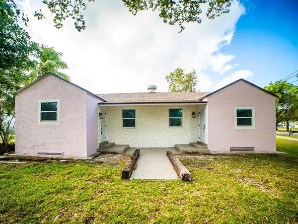 412 Columbus Parkway #1 & 2, Hollywood, FL 33021