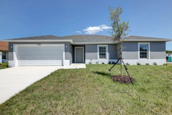 381 SW Todd Avenue, Port St Lucie, FL 34983
