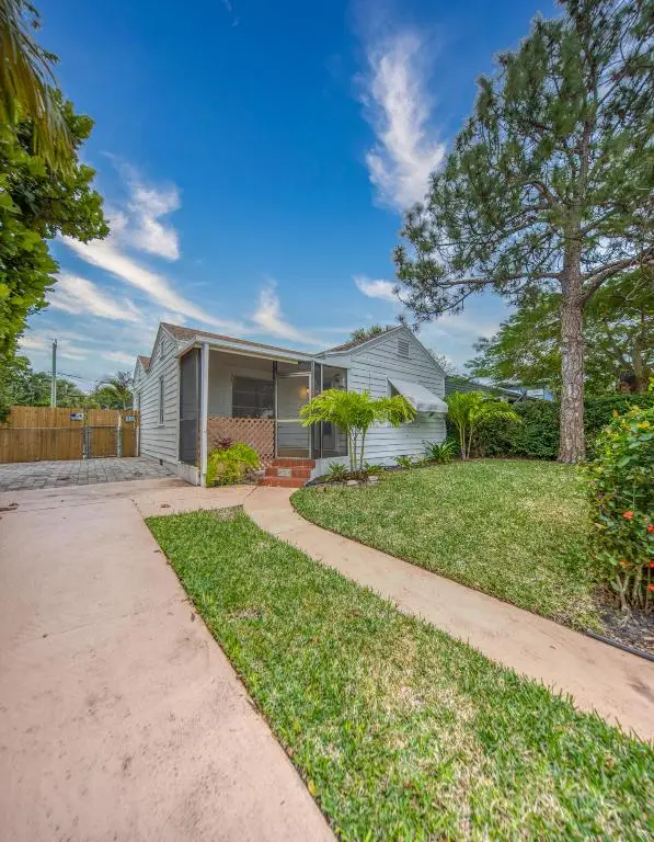 1126 N J Street, Lake Worth Beach, FL 33460