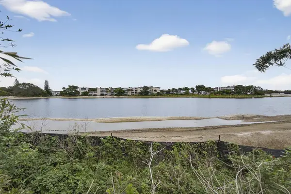 127 Southampton B, West Palm Beach, FL 33417