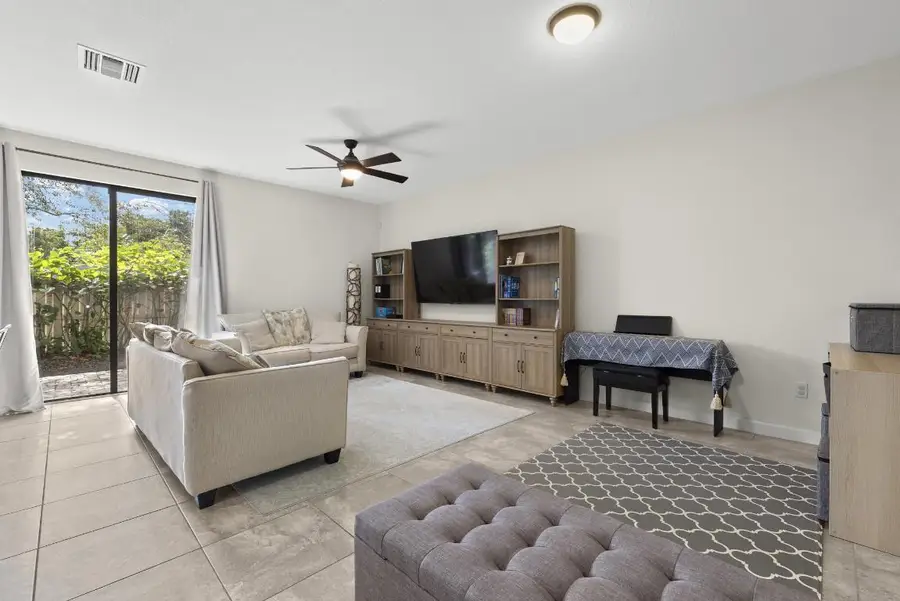 3950 Devenshire Court, Coconut Creek, FL 33073 - #3