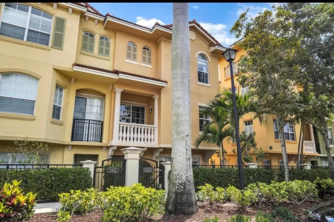 11850 Valencia Gardens Avenue, Palm Beach Gardens, FL 33410 - #1