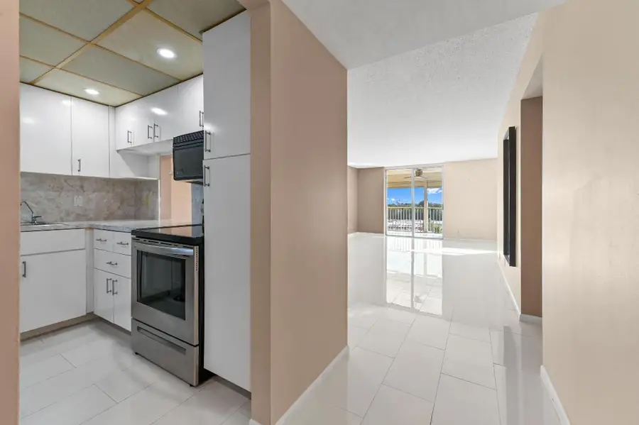 5700 NW 2nd Avenue #503, Boca Raton, FL 33487 - #3