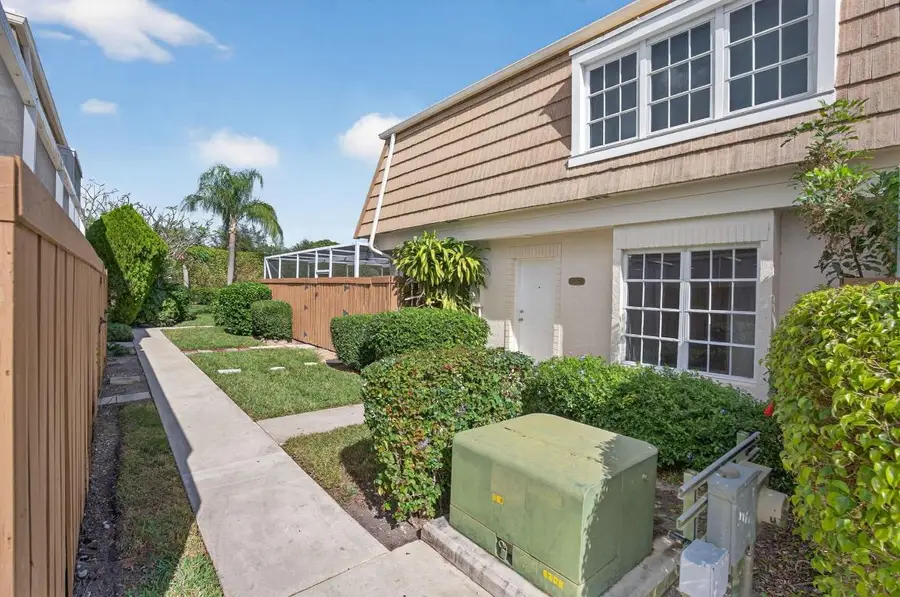 11556 Winchester Drive, Palm Beach Gardens, FL 33410 - #2