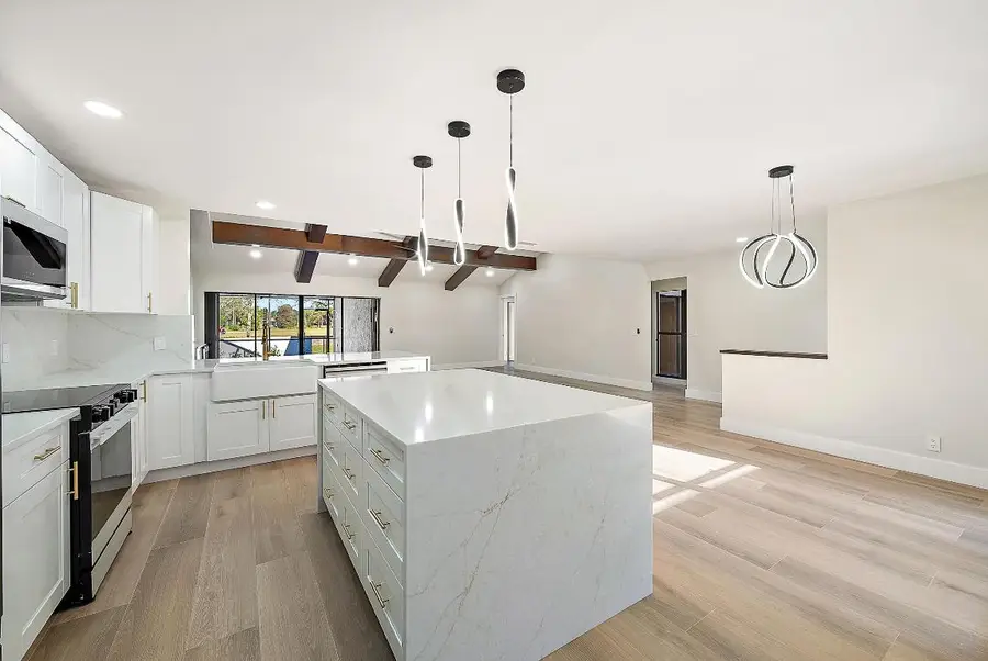 37 Edinburgh Drive, Palm Beach Gardens, FL 33418 - #2