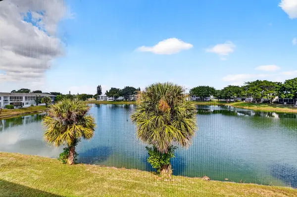 209 Somerset K, West Palm Beach, FL 33417