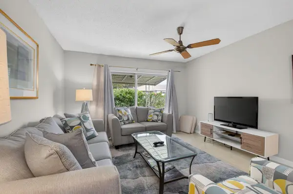 8633 Chevy Chase Drive, Boca Raton, FL 33433