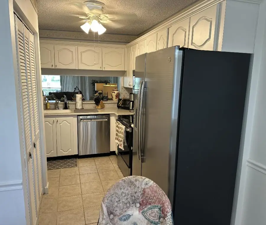 3138 Via Poinciana #114, Lake Worth, FL 33467 - #3