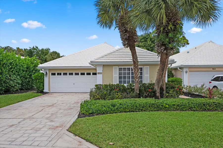 9221 Heathridge Drive, West Palm Beach, FL 33411 - #3