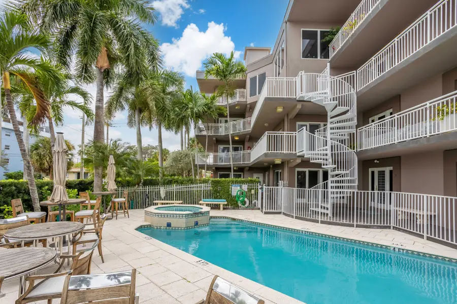129 S Golfview Road #2, Lake Worth Beach, FL 33460 - #3