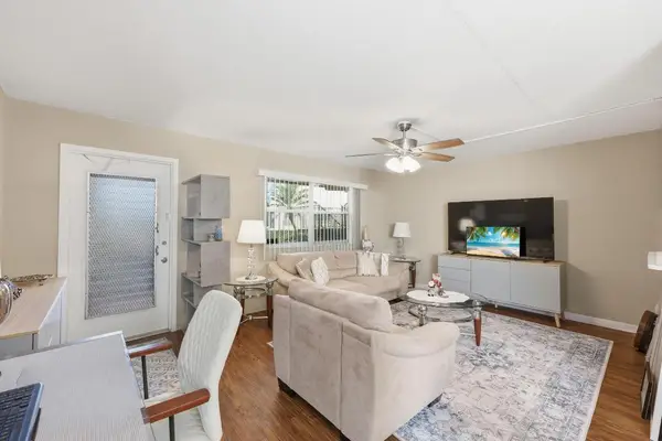 207 Saxony E, Delray Beach, FL 33446