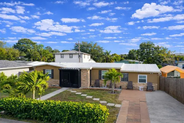 236 SE Prima Vista Boulevard Se, Port St Lucie, FL 34983