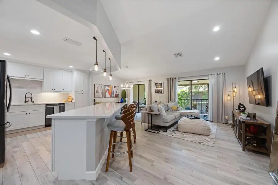 5710 Coach House Circle #F, Boca Raton, FL 33486 - #2