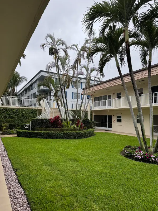 632 Snug Harbor Drive #D6, Boynton Beach, FL 33435