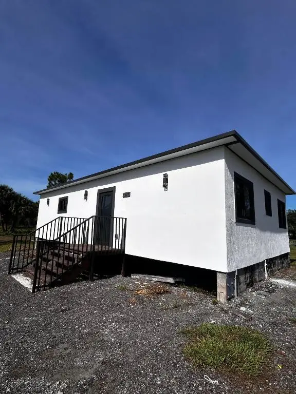 360 S Romero Street, Clewiston, FL 33440