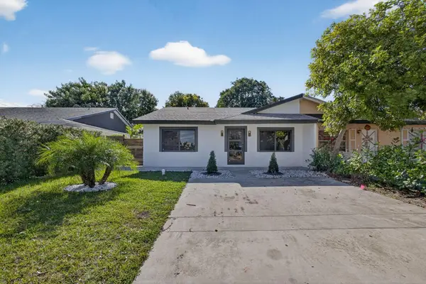 3900 Kenas Street, Palm Beach Gardens, FL 33403