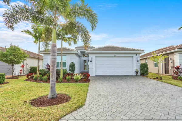 11837 SW Coral Cove Parkway, Port St Lucie, FL 34987