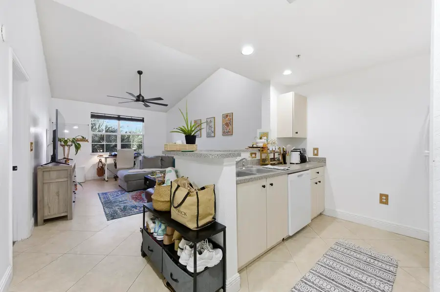 1805 N Flagler Drive #305, West Palm Beach, FL 33407 - #3