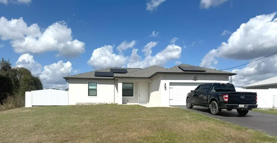 1086 W Leader Court, Labelle, FL 33935 - #2
