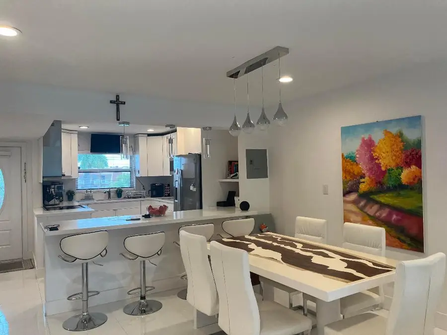 9321 Sunrise Lakes Boulevard #305, Sunrise, FL 33322 - #3